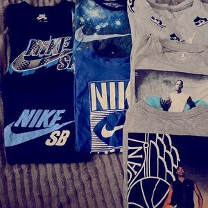 Lot of boys nike t shirts